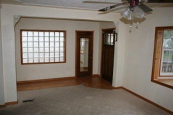 3rd image of 1118 W 18th St