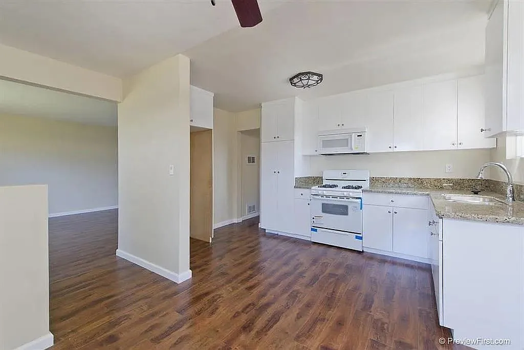 348 Elm Ave — Photo 2