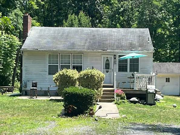 542 Kessel Ave, Franklinville, NJ 08322