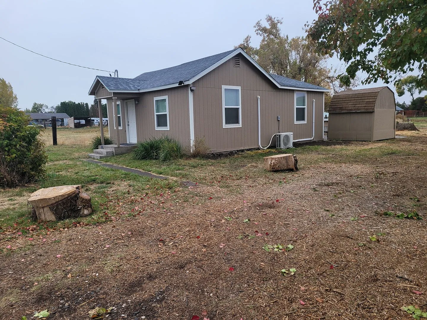 2 bedroom 1 bath — Photo 1