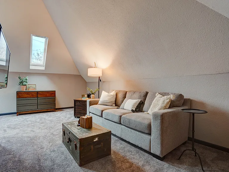 428 N Iowa Ave #3 — Photo 12