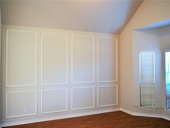 2nd image of 8021 Greenwood Dr
