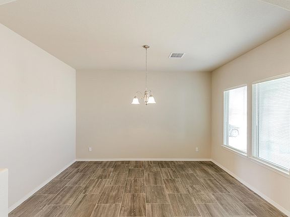 5th image of 7508 Dewberry Dr