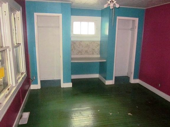 4th image of 729 S Biltmore Ave