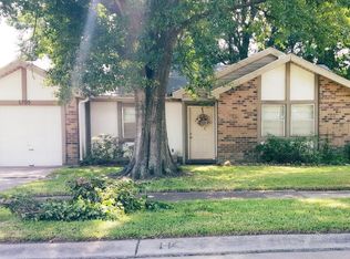 1705 S Sugar Ridge Dr, La Place, LA 70068