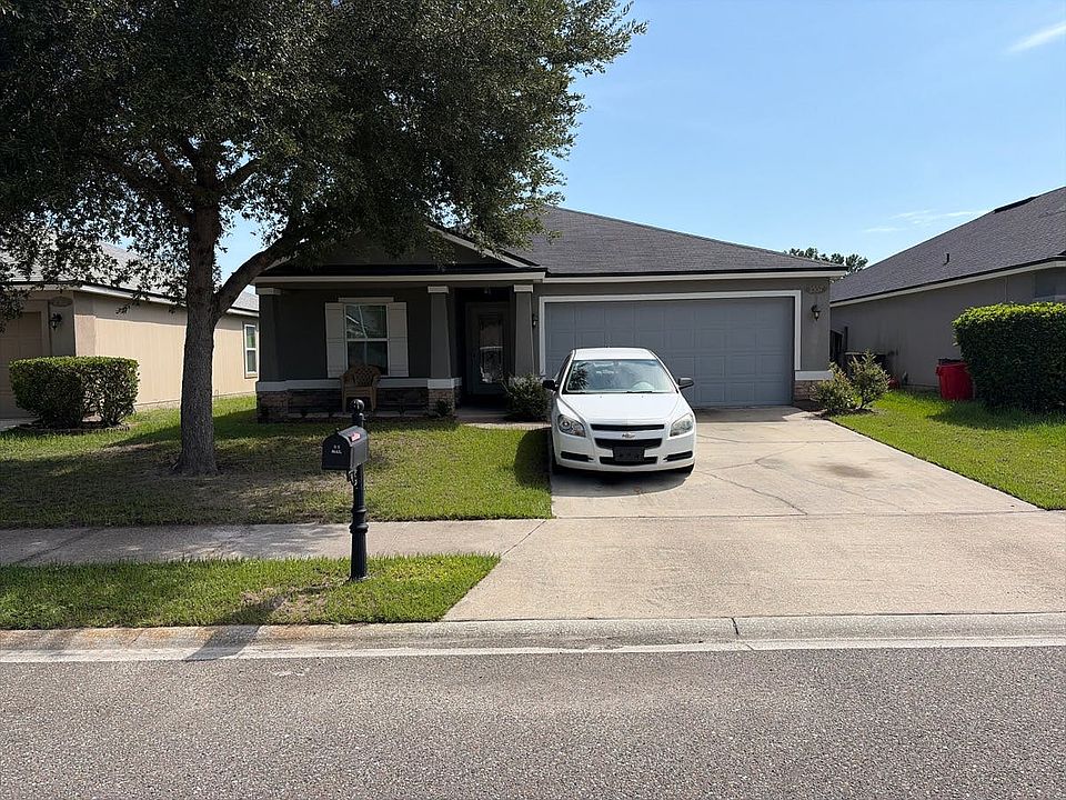 1st image of 2557 Sir Galahad Dr