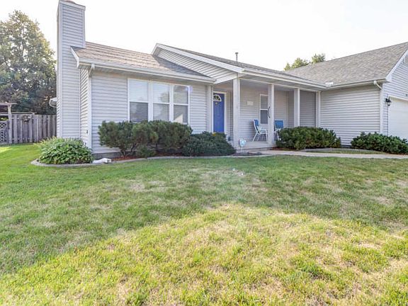 2nd image of 410 Sherwood Dr