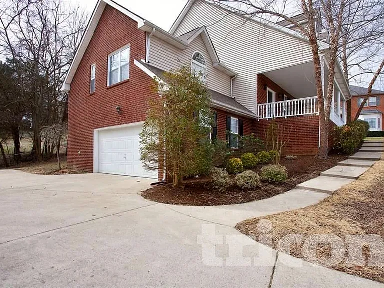 1705 Walden Ct — Photo 1