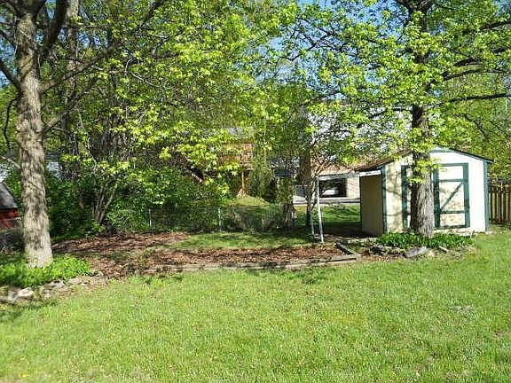 4th image of 1138 Brooke Ave
