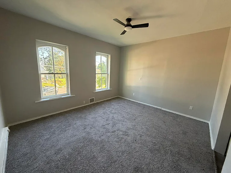 1226 Ridge Ave #1/2 — Photo 3