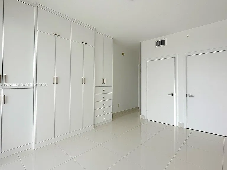 60 SW 13th St #3418 — Photo 8