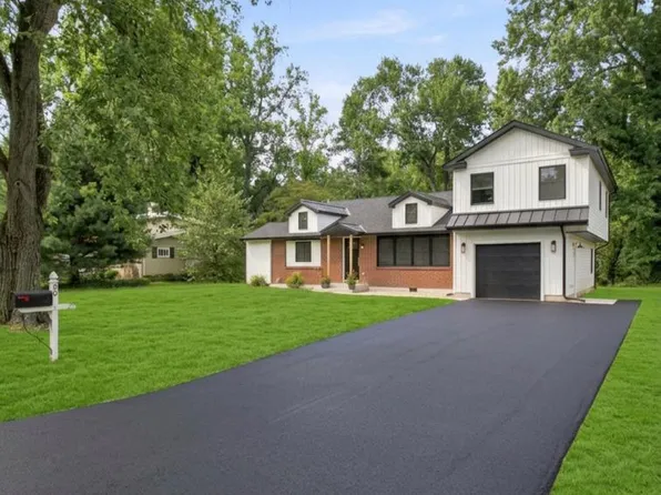 50 Manor Ln, Yardley, PA 19067