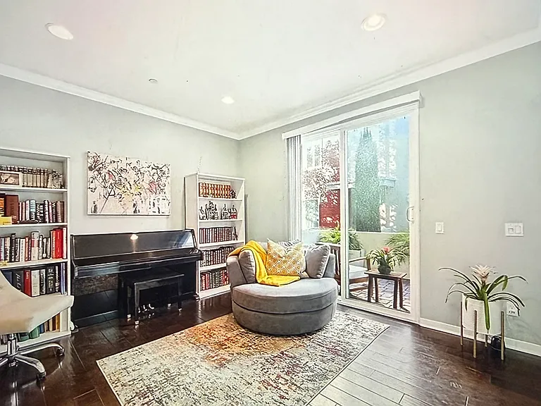 Acacia Ln — Photo 19