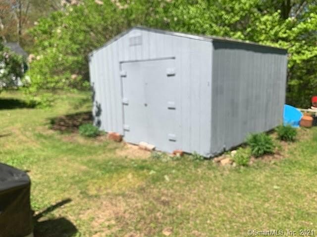 2nd image of 19 Cardinal Rd
