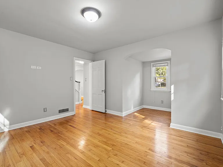 181 Amazon Pl — Photo 32