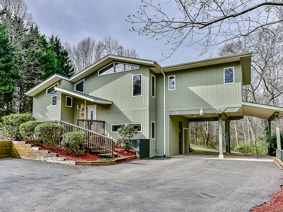1st image of 108 E Trace Dr