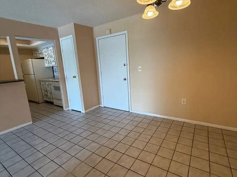 3704 Broadway #313 — Photo 18