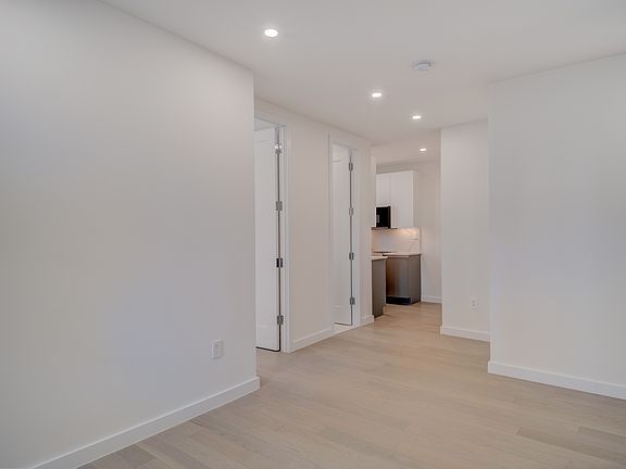 2nd image of 19 Wyckoff St #9B