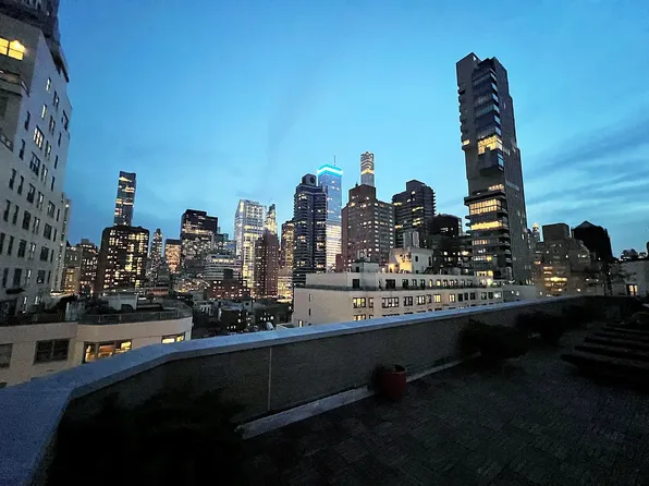 245 East 63rd Street image 17 of 18