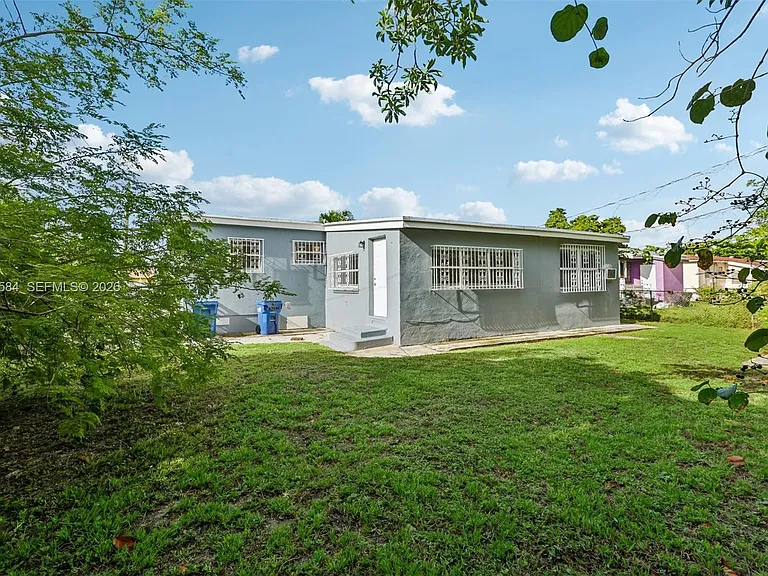 1045 NW 115th St — Photo 37