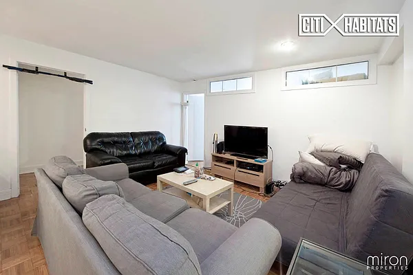 Rented by Citi Habitats | media 92