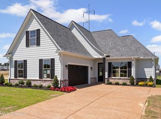 2939 Eden Ln, Nesbit, MS 38651