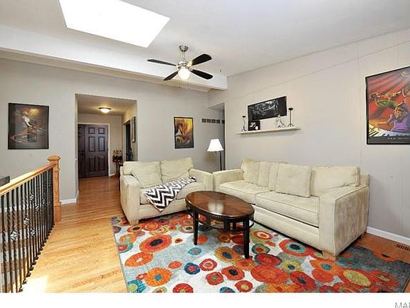 3rd image of 133 Meadowlark Dr