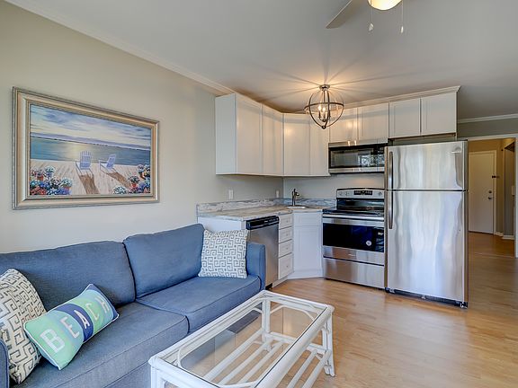 Open easy floor plan
