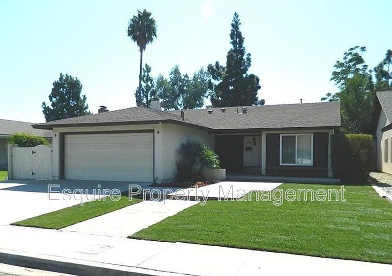 355 Nueve Ct