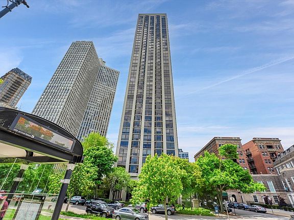 2nd image of 2650 N Lakeview Ave APT 3605