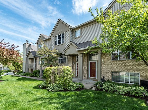 2nd image of 2665 Woodmere Dr
