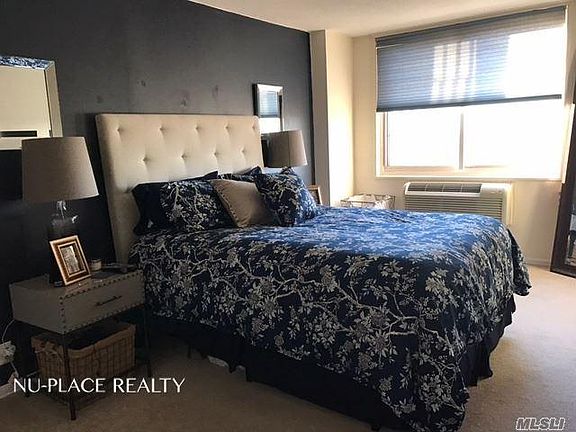 4th image of 11817 Union Tpke APT 15D