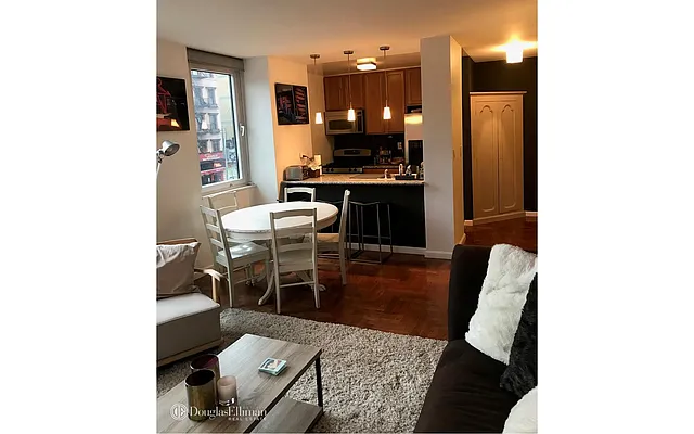 Rented by Douglas Elliman | media 17