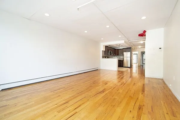 Rented by REAL New York | media 14