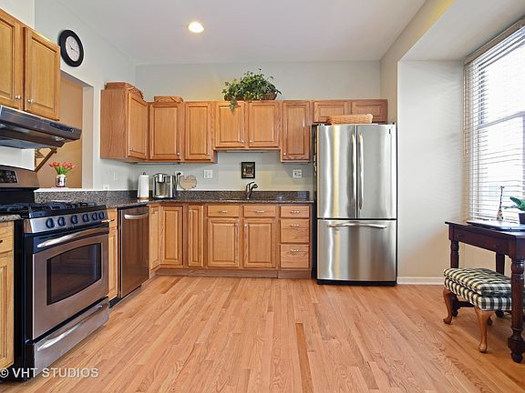 3rd image of 242 N Village Ct