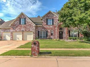 6013 W Phoenix Ct, Broken Arrow, OK 74011