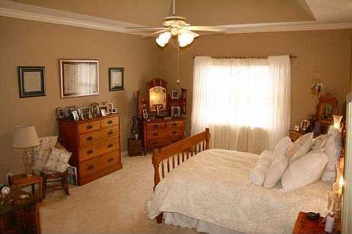 3rd image of 4220 Terrace Ct SE