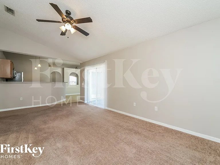 1417 Kissimmee Ct — Photo 10