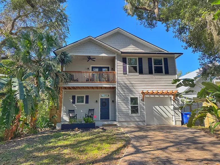 2523 Oleander St — Photo 2