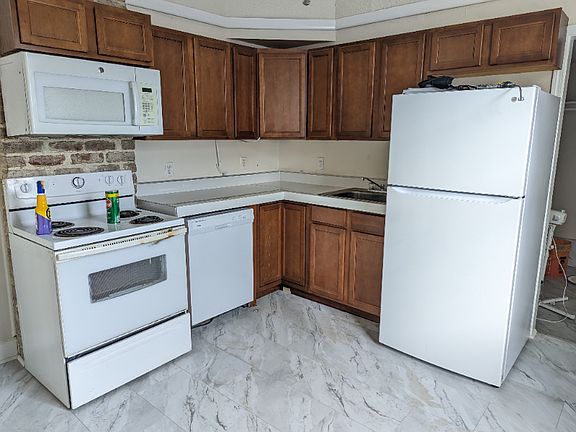5th image of 2546 Myrtle St