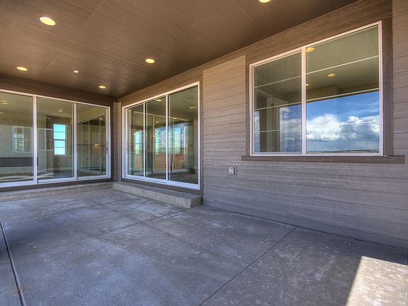 Indoor Outdoor Living with Stack-able Glass Doors