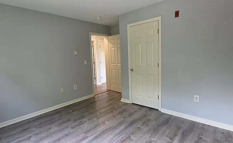 19 McDonald St #3 — Photo 12