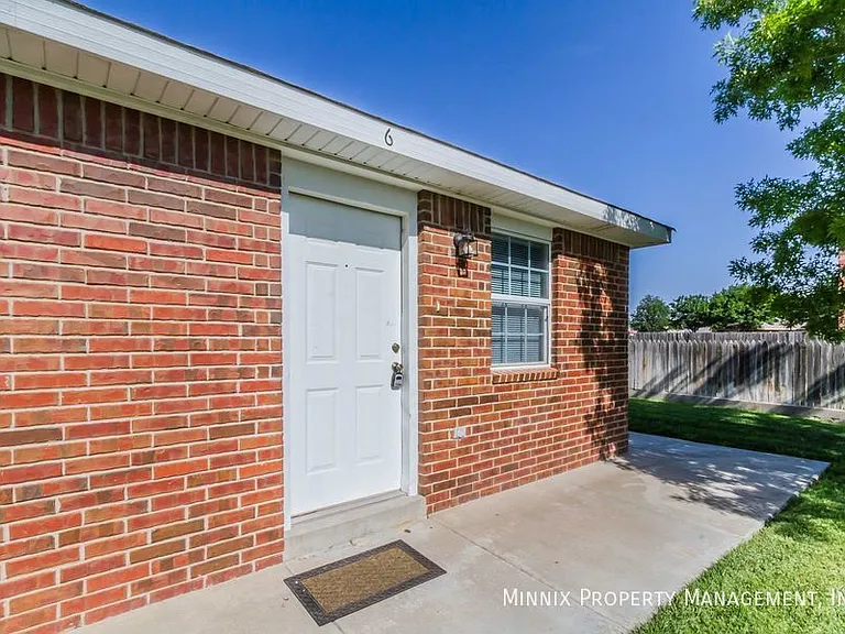 2803 Mable Dr #4 — Photo 5