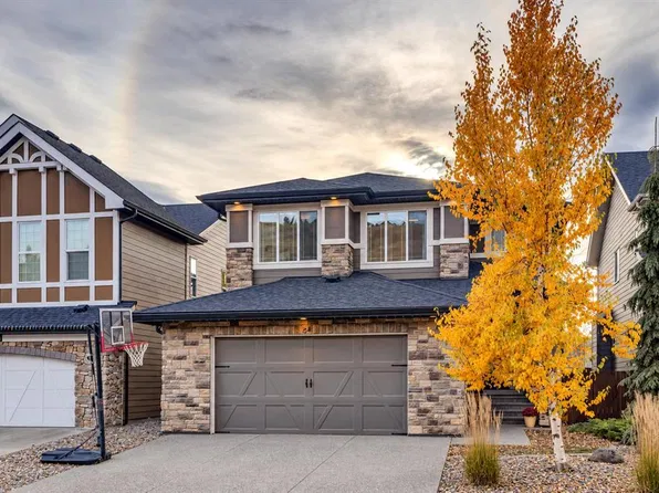 64 E Cranbrook Cres SE, Calgary, AB T3M 2C3