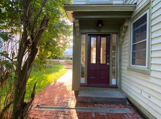 10-12 Exeter Rd #1, Newmarket, NH 03857