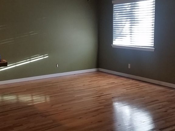 Large open living room / dining room.
