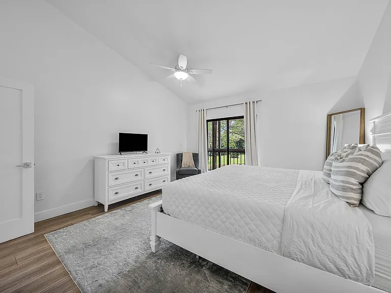 11863 Wimbledon Cir #504 — Photo 17