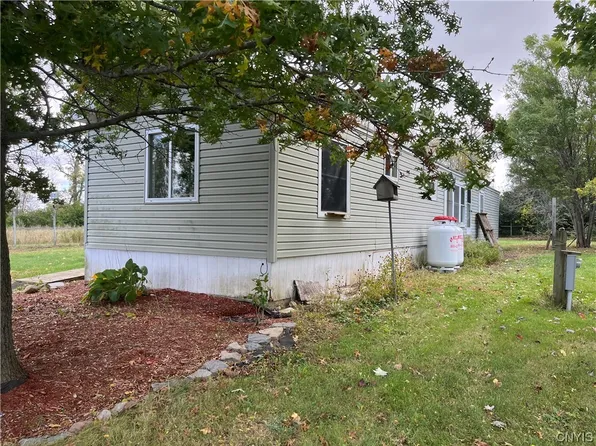 4571 Nys Rte #12E, Cape Vincent, NY 13618