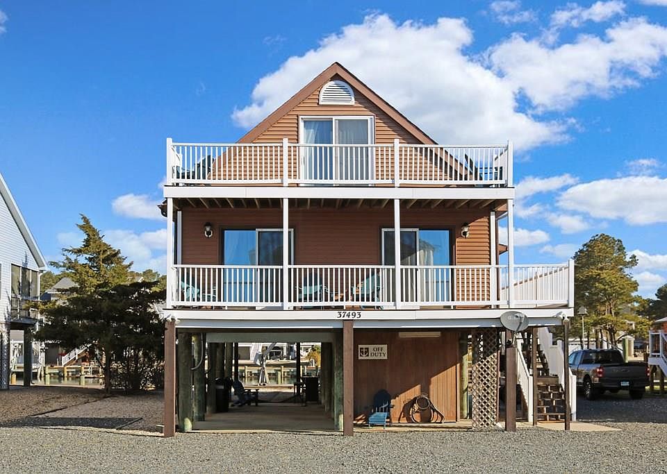1st image of 37493 Bayside Dr