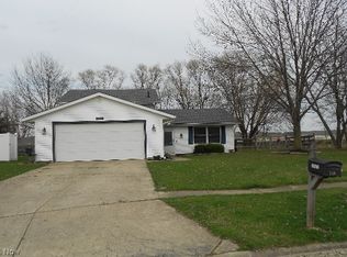 240 Idaho Ave, Elyria, OH 44035